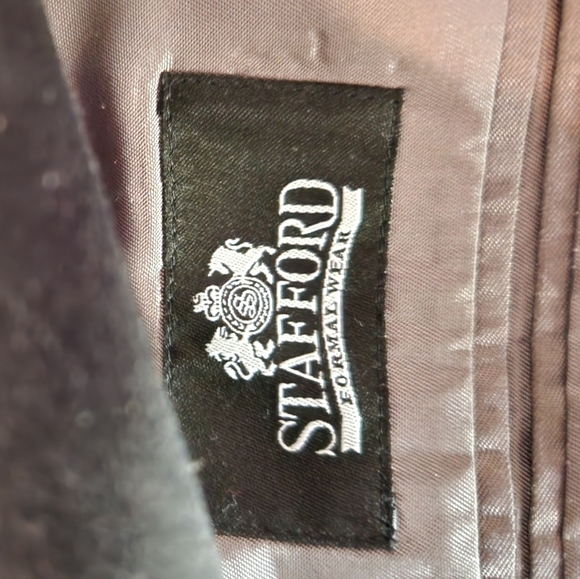 Stafford Formal Wear Blazer & Pants - Picture 3 of 9